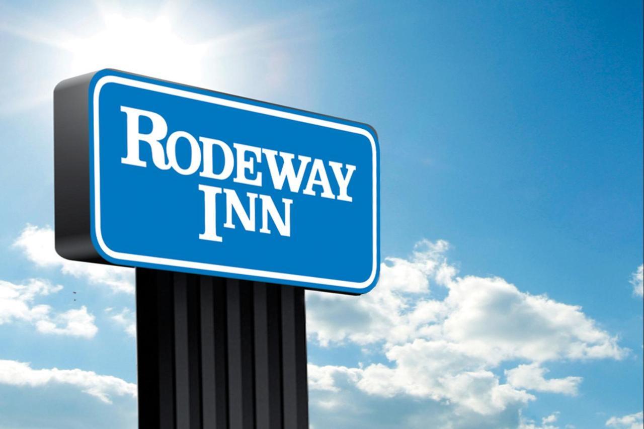 Rodeway Inn Harlan Экстерьер фото
