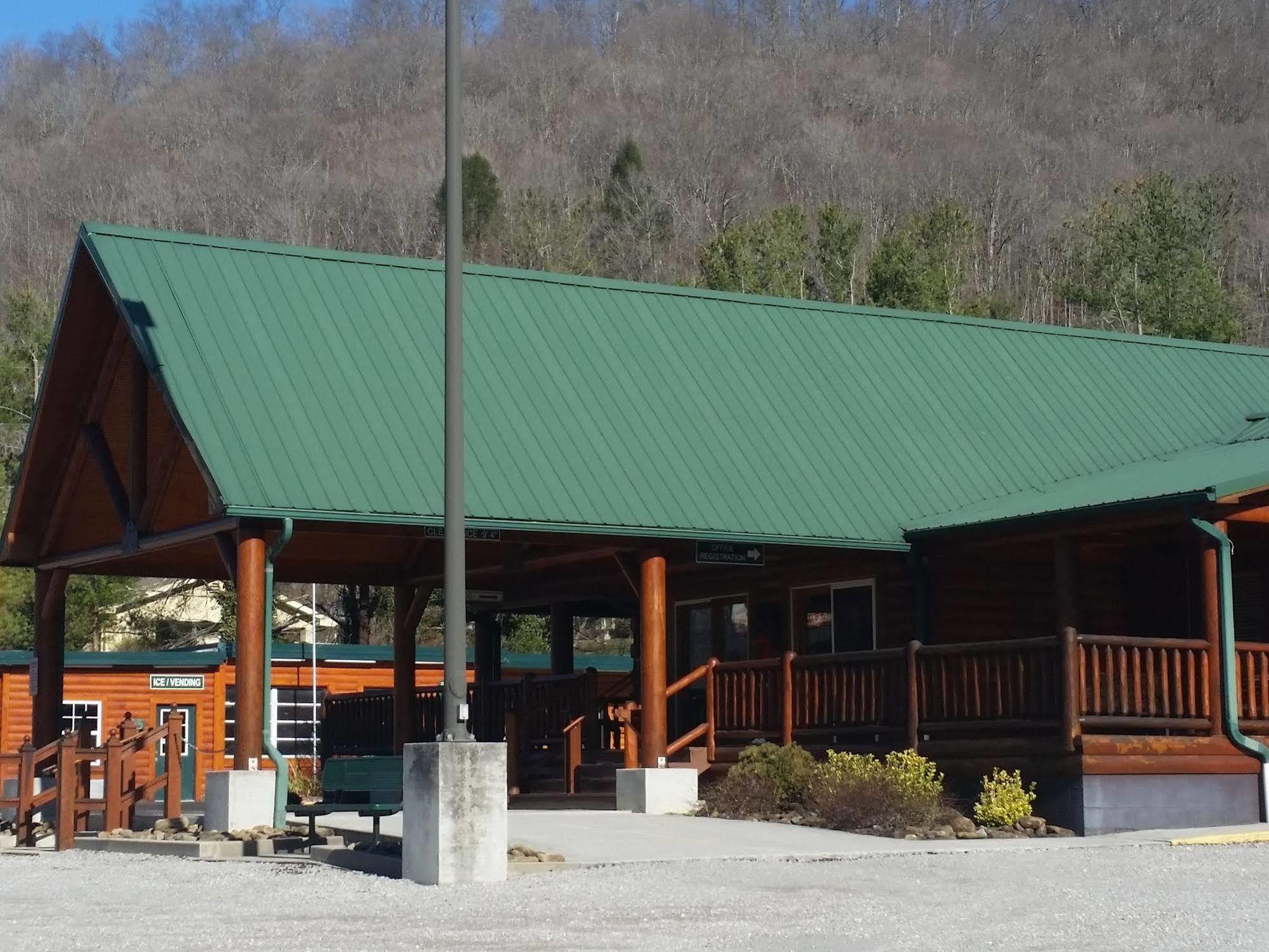 Rodeway Inn Harlan Экстерьер фото